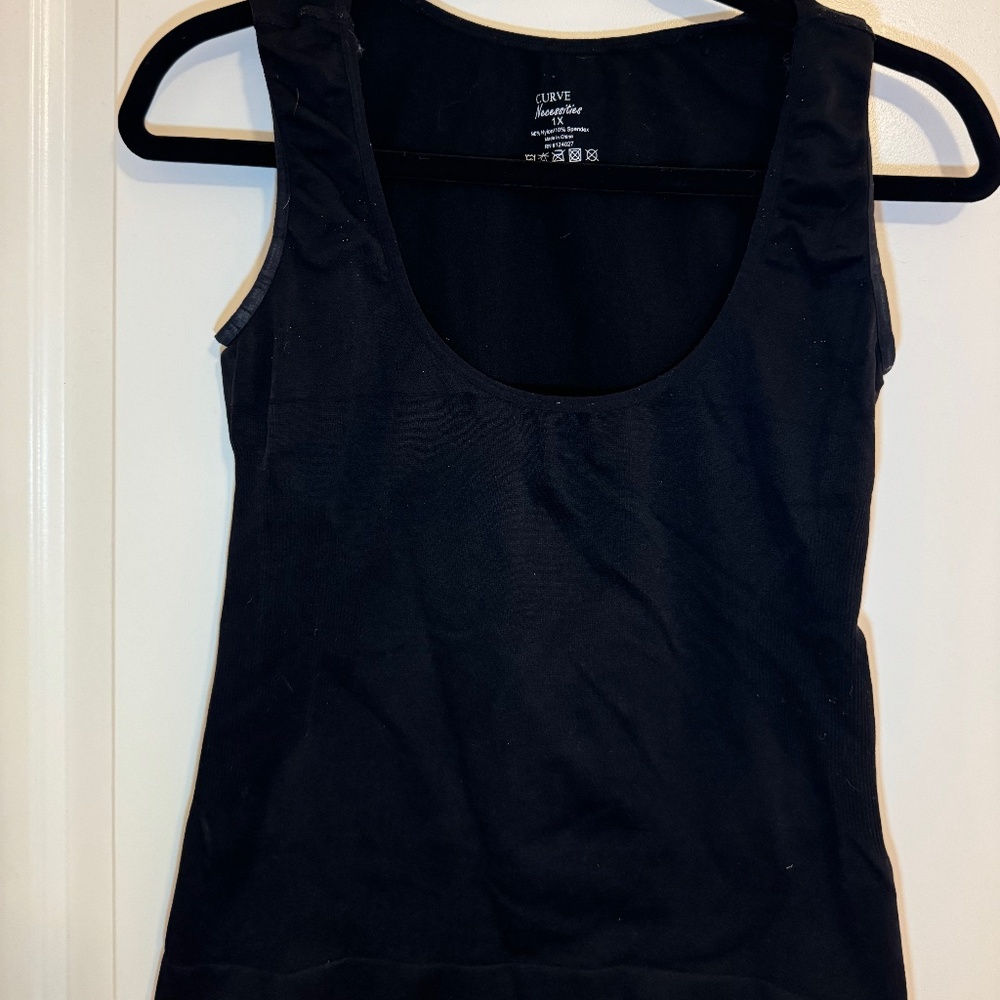 1X Curve Necessities Shape wear